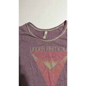 Under Armour Women's L Purple HeatGear Short Sleeve Graphic Tee